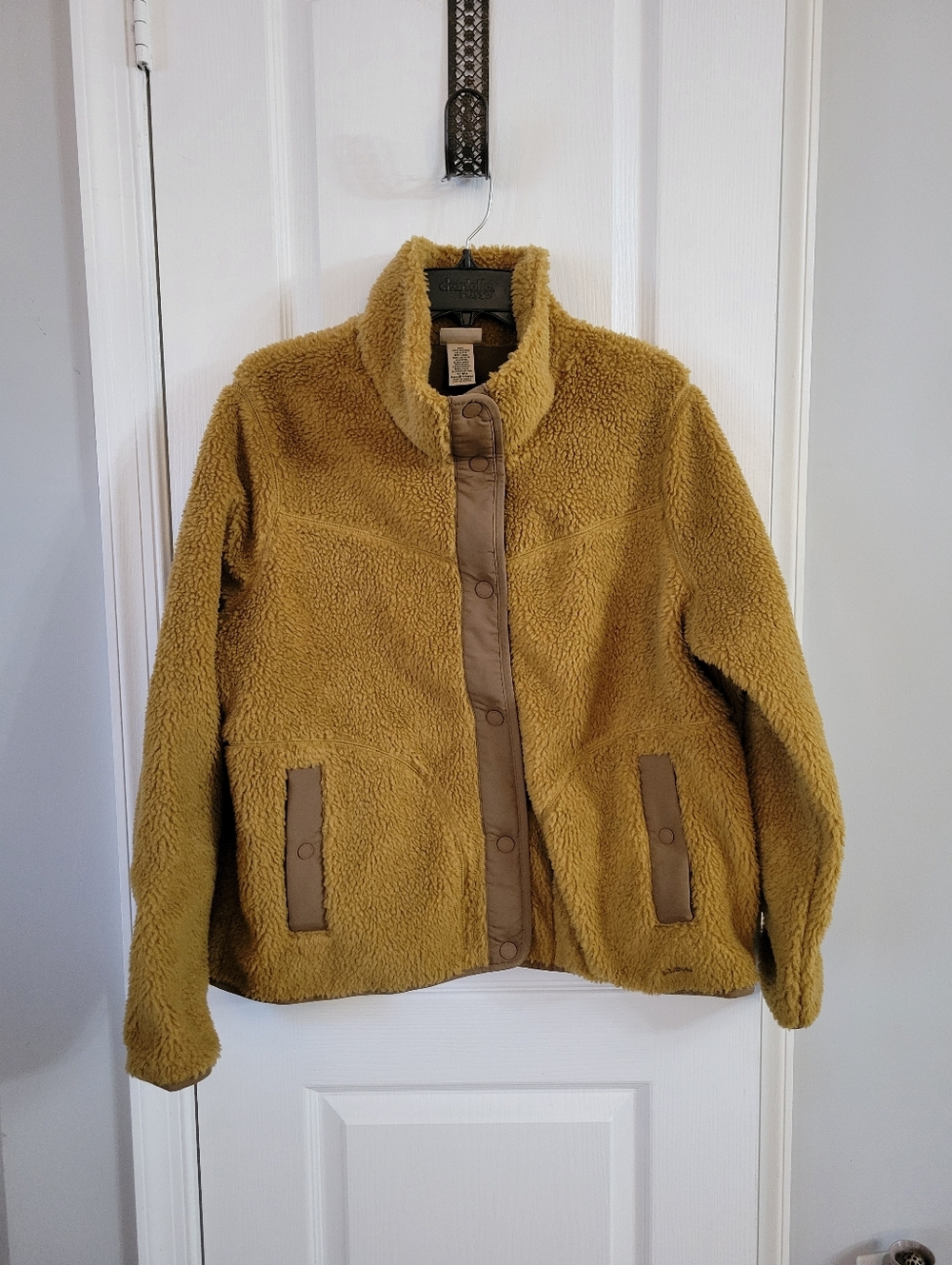 L.L. Bean Women’s Sherpa Fleece Button Up Jacket Antique Gold Size XL Regular